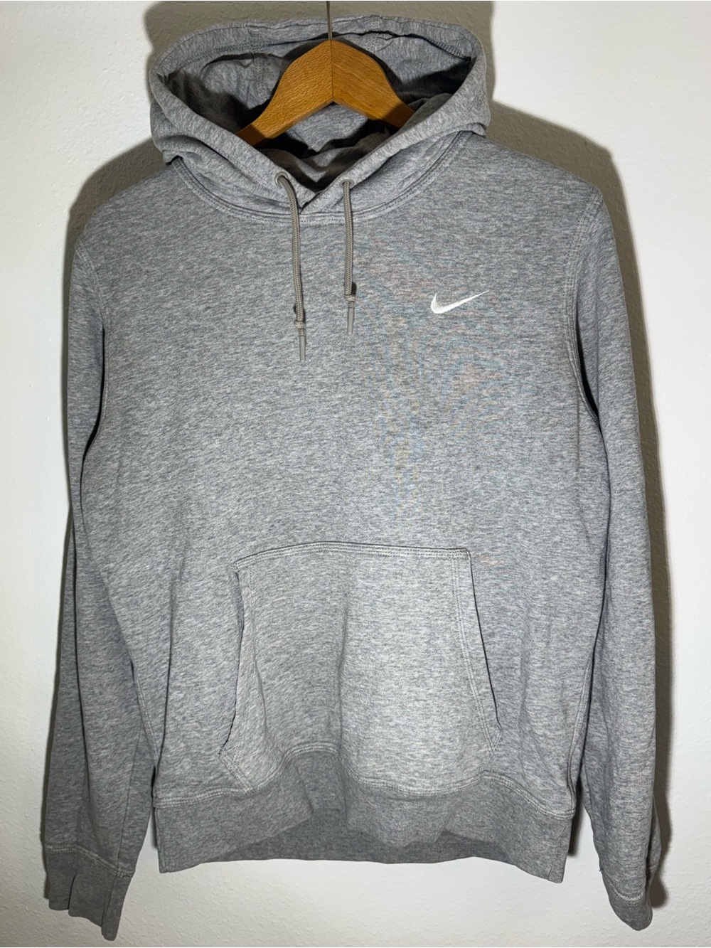 Nike Men’s Gray Pullover Hoodie